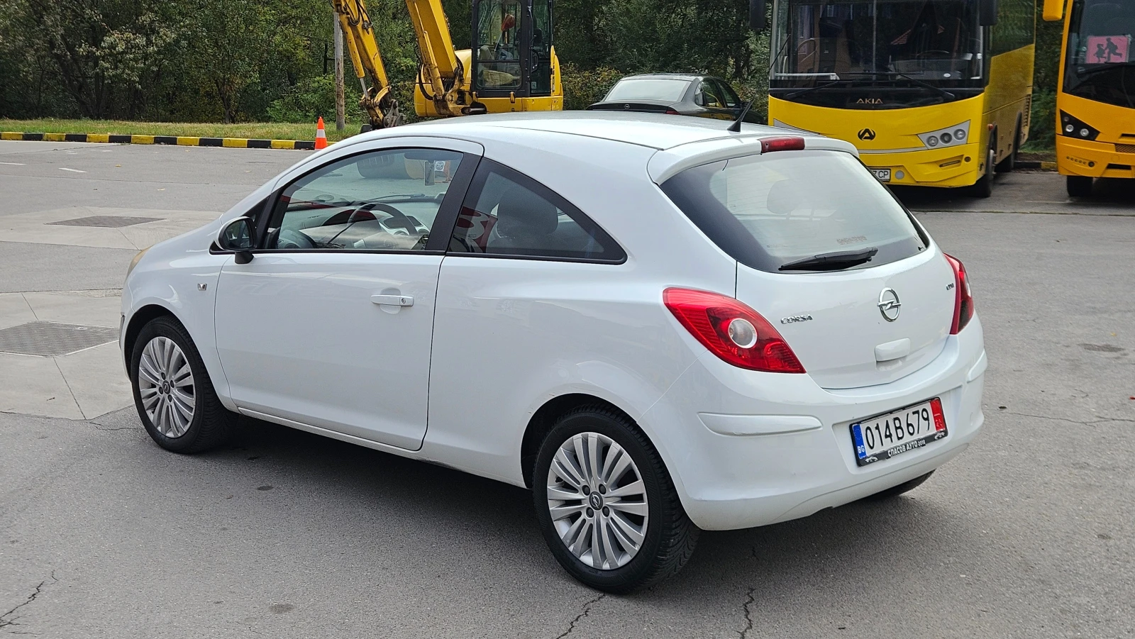 Opel Corsa 1.3 CDTI FACELIFT/KLIMA/Euro5B, снимка 4 - Автомобили и джипове - 56741723