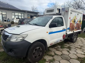 Toyota Hilux Хладилна, снимка 3
