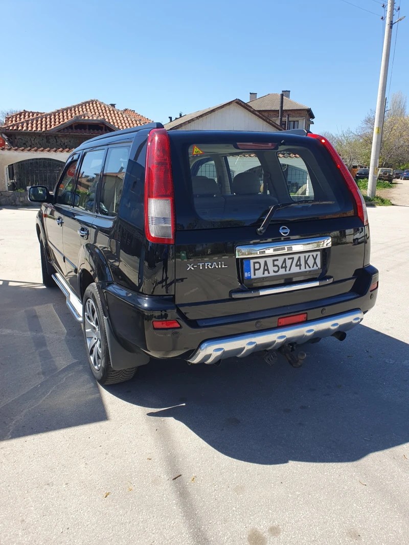 Nissan X-trail 2.0, снимка 7 - Автомобили и джипове - 47482432