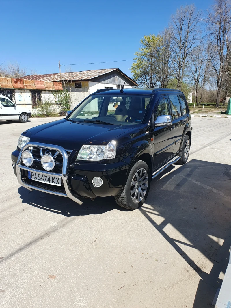 Nissan X-trail 2.0, снимка 4 - Автомобили и джипове - 47482432