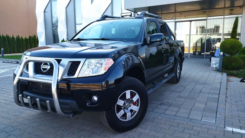 Nissan Navara 4.0 V6 262kc PRO-4X AVTOMAT4X4 БЕНЗИН , снимка 1 - Автомобили и джипове - 47634875