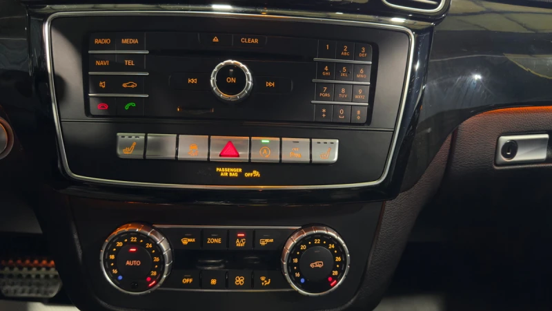 Mercedes-Benz GLE 400 AMG PK| 360| LANE ASSIST| 9G-TRONIK| HARMAN| PANO|, снимка 10 - Автомобили и джипове - 53189511