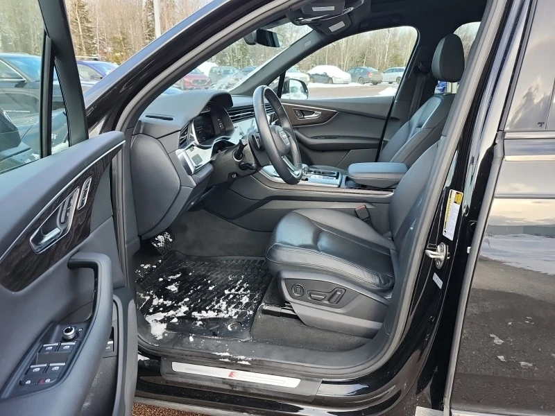 Audi Q7 * PROGRESSIV * CARFAX * БЕЗ ПЪРВОНАЧАЛНА ВНОСКА - изображение 3