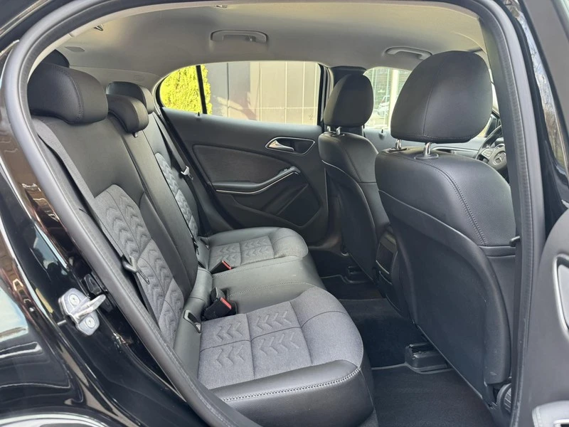 Mercedes-Benz GLA 220 4matic, снимка 14 - Автомобили и джипове - 54205933