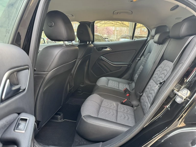 Mercedes-Benz GLA 220 4matic, снимка 15 - Автомобили и джипове - 54205933