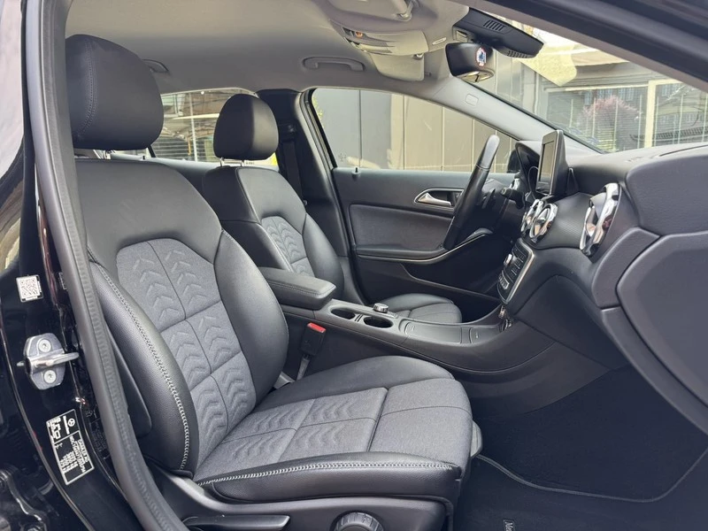 Mercedes-Benz GLA 220 4matic, снимка 13 - Автомобили и джипове - 54205933