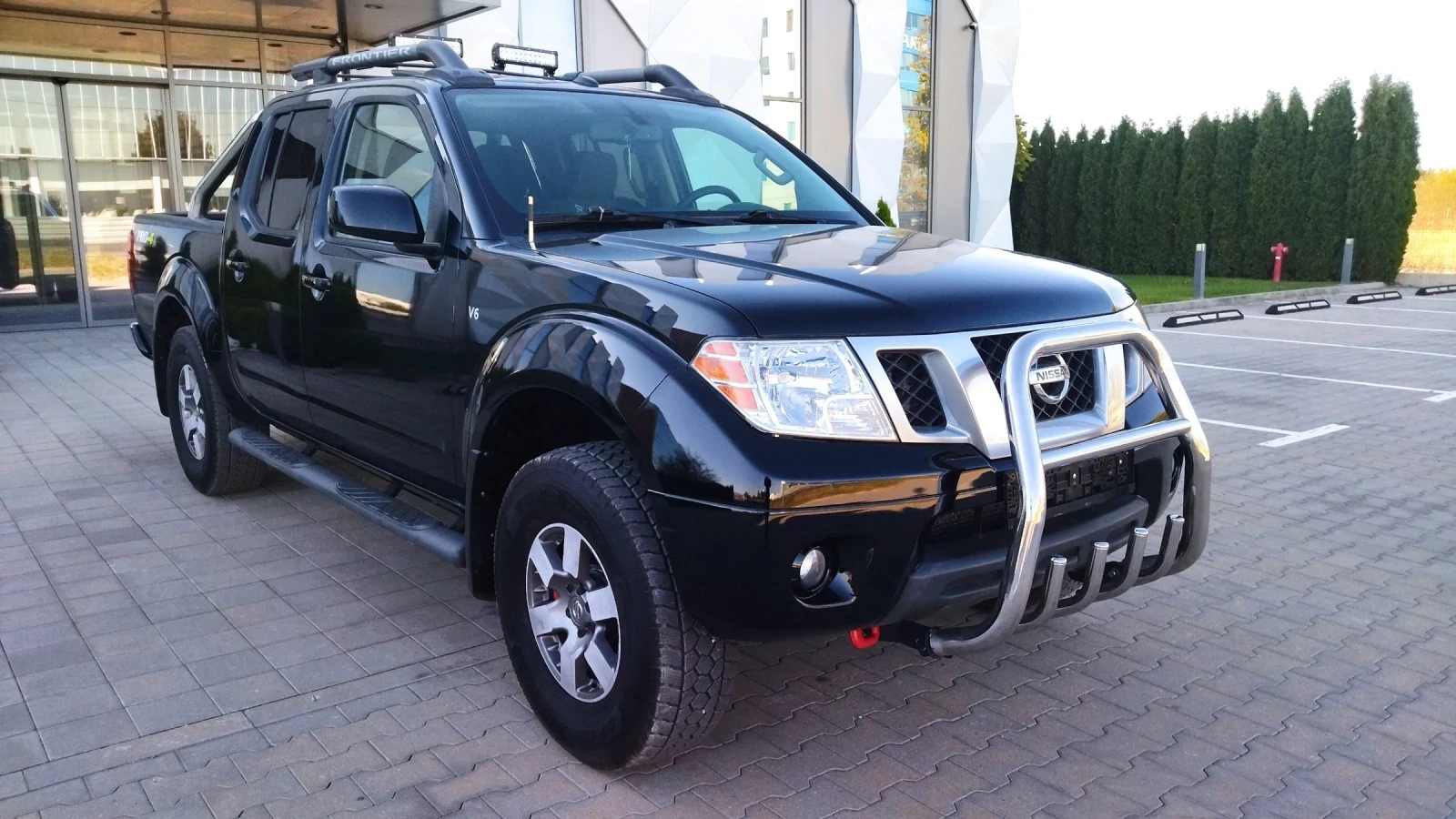 Nissan Navara 4.0 V6 262kc PRO-4X AVTOMAT4X4 БЕНЗИН  - изображение 3