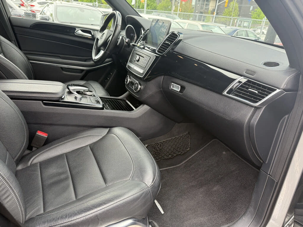 Mercedes-Benz GLS 350 D AMG PACK* 4MATIC* 360CAM* АвтоКредит(ЦЕНА ДО БГ) - изображение 4