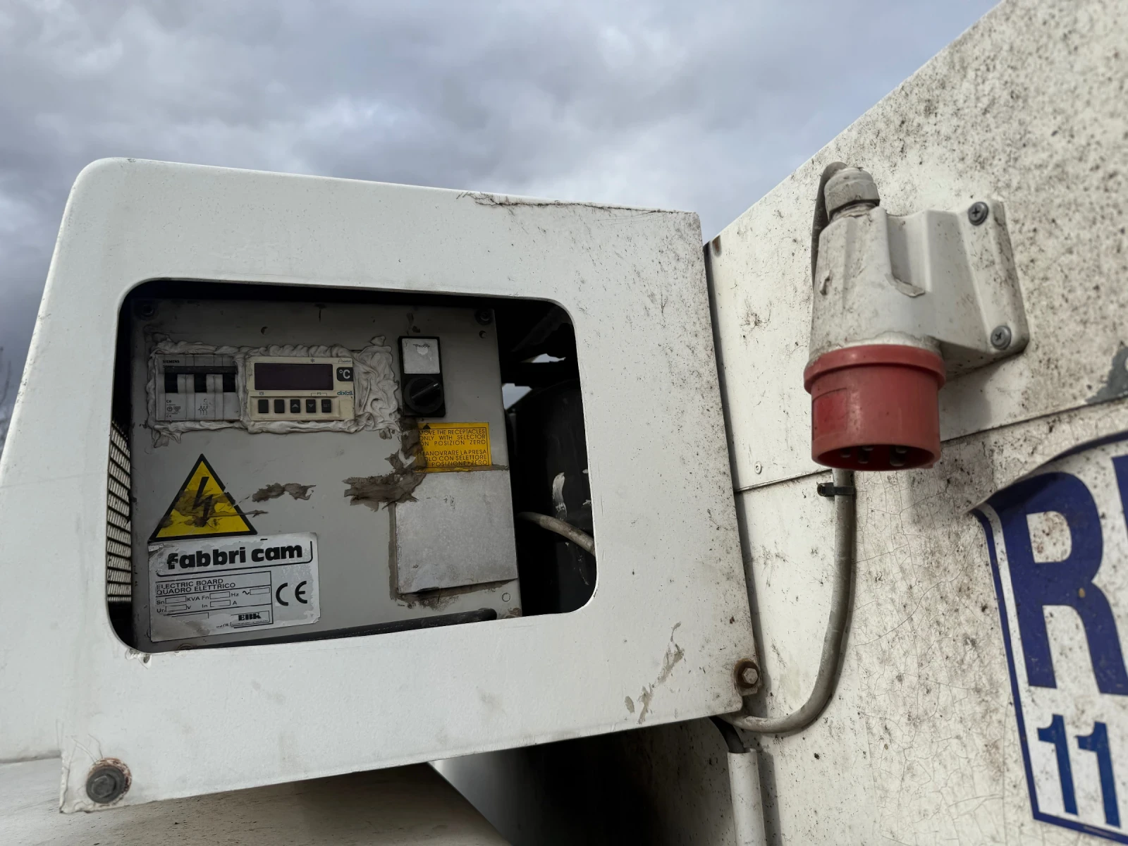 Toyota Hilux �������� | Mobile.bg � ����������� 8