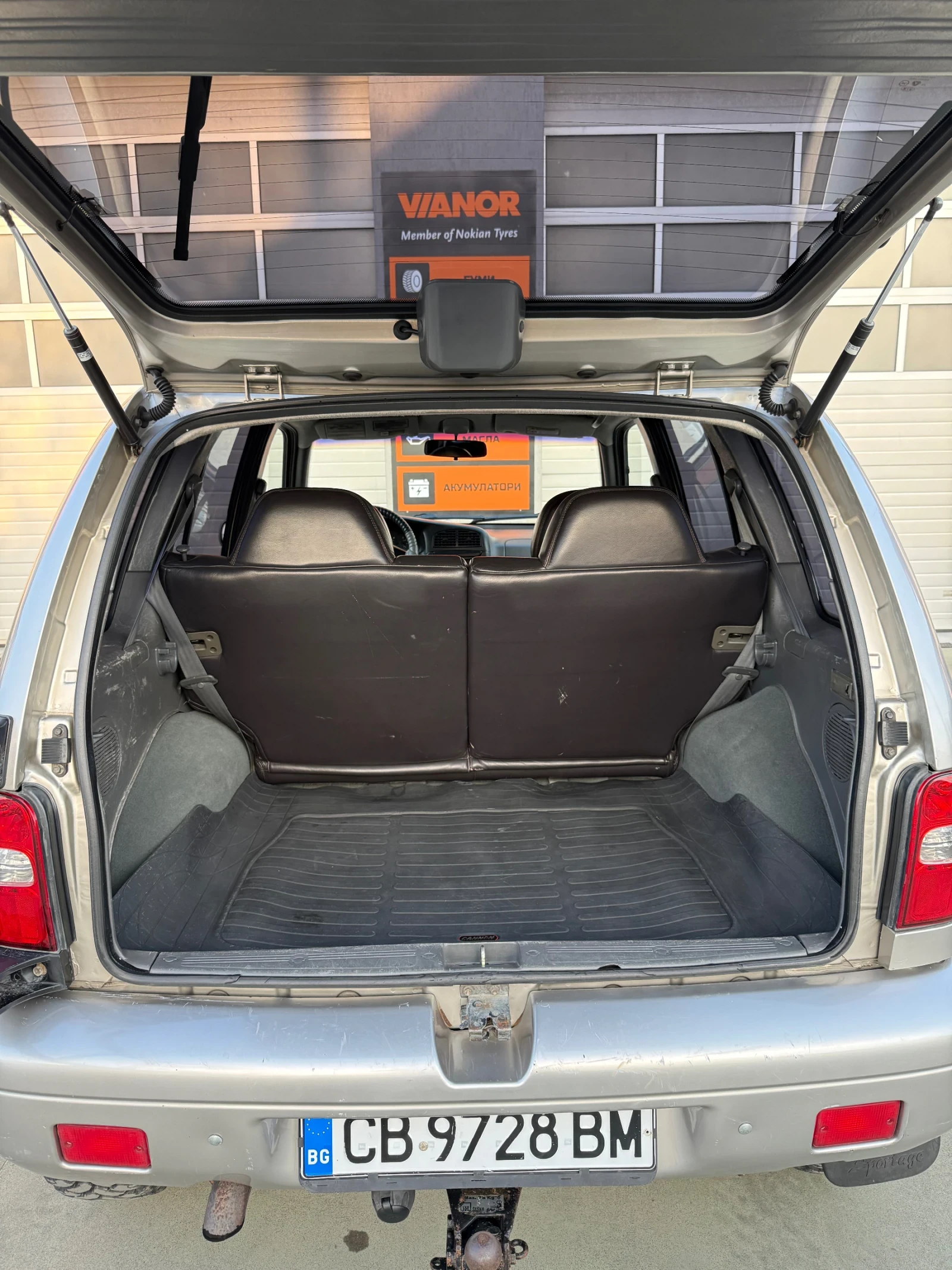 Kia Sportage 2.0 (128 кс), снимка 5 - Автомобили и джипове - 54230683