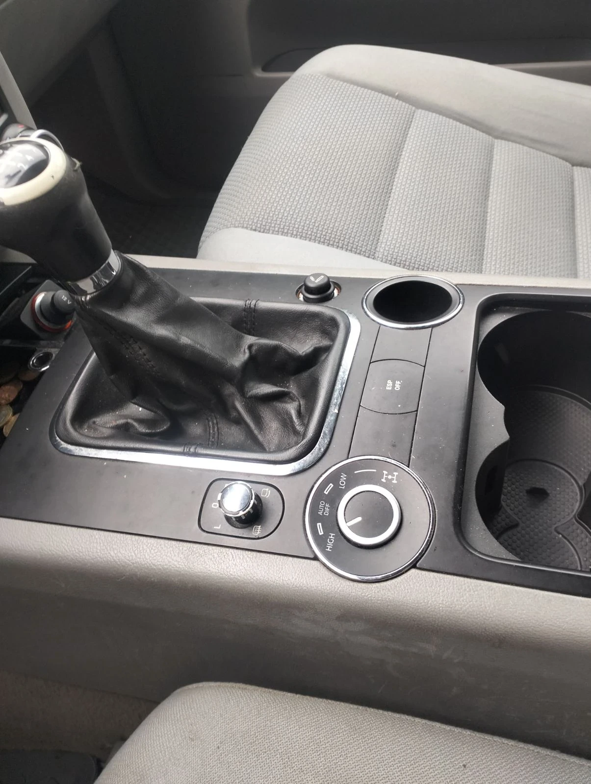 VW Touareg 3.0 TDI 239 hp РЪЧКА ПРУЖИНИ, снимка 8 - Автомобили и джипове - 54371164