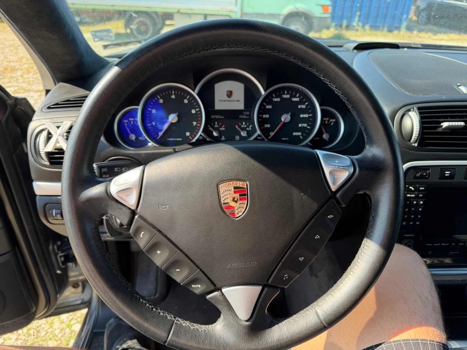 Porsche Cayenne Turbo, снимка 10 - Автомобили и джипове - 54815497