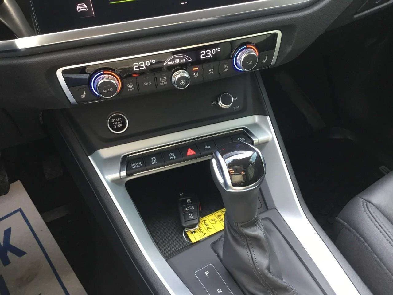 Audi Q3 45 Progressiv, CARFAX, ЦЕНА ДО БГ, снимка 13 - Автомобили и джипове - 54820202