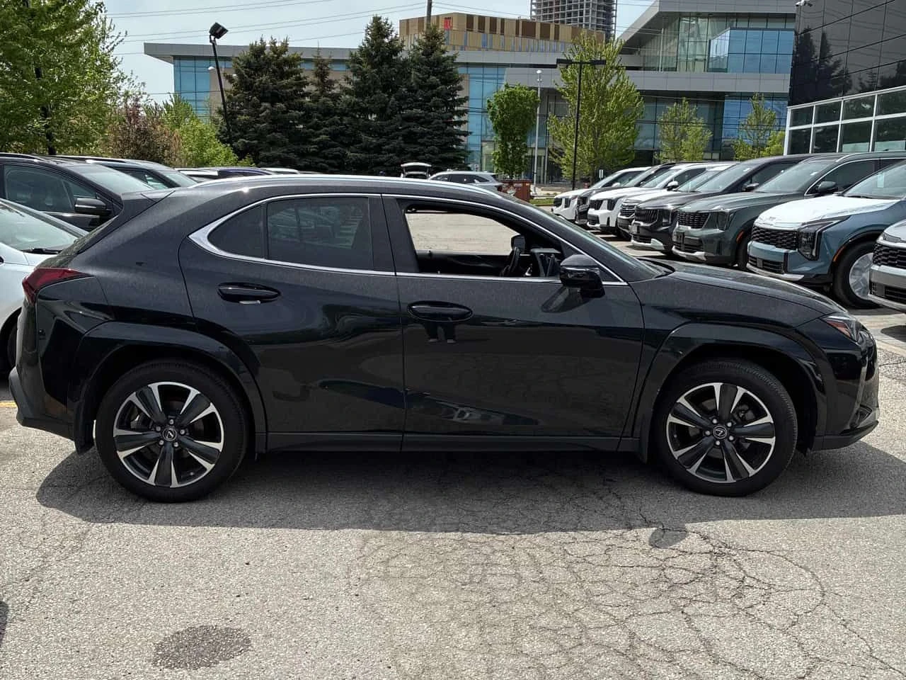 Lexus UX * 250h * CARFAX * ����� �� �����������  | Mobile.bg � ����������� 3