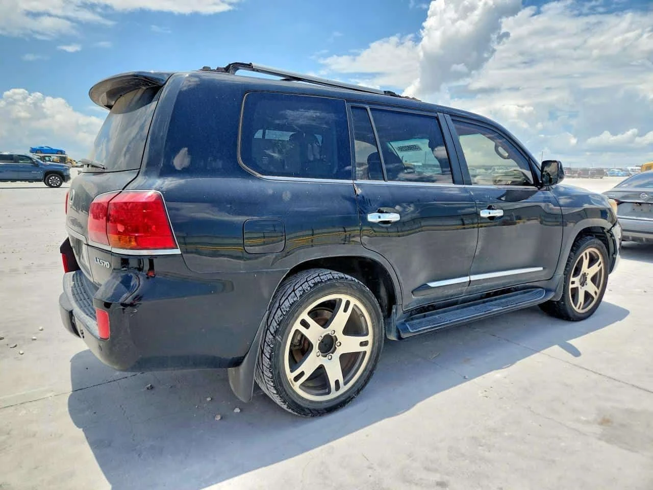 Lexus LX 570 * CARFAX * , снимка 3 - Автомобили и джипове - 55492607