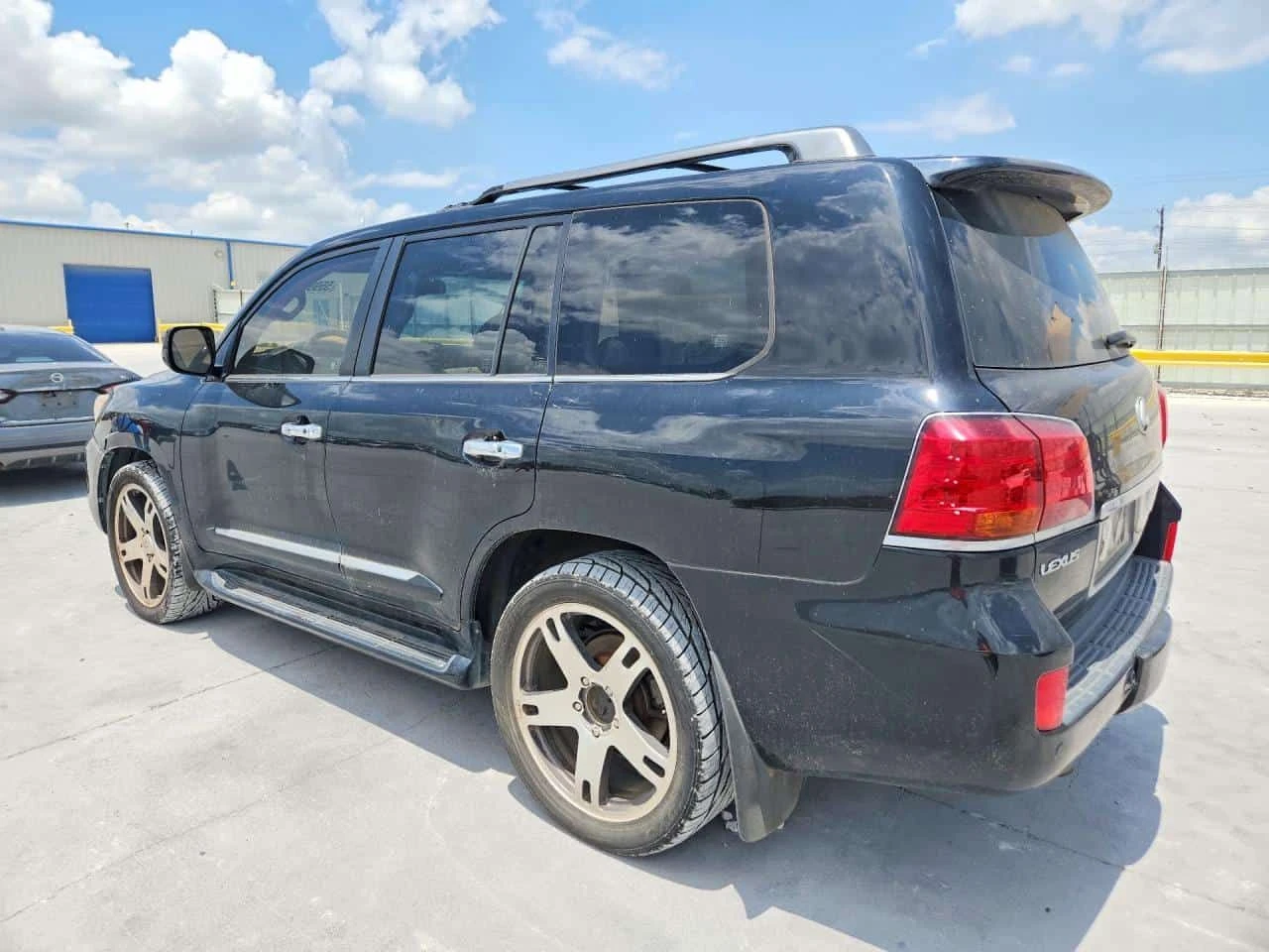 Lexus LX 570 * CARFAX * , снимка 2 - Автомобили и джипове - 55492607