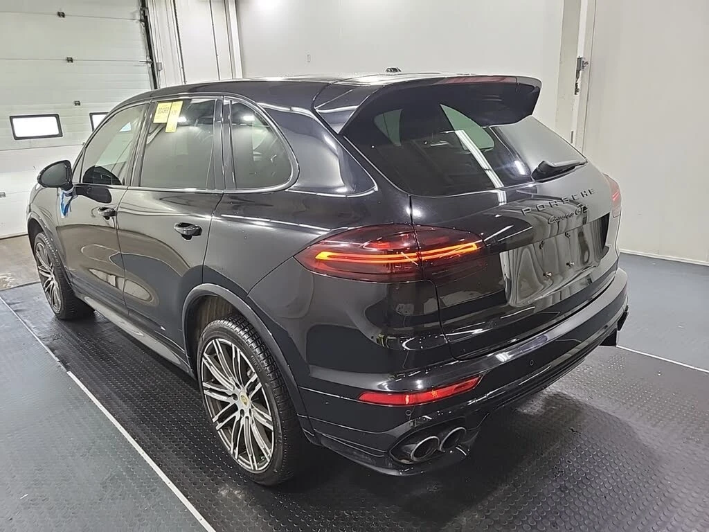 Porsche Cayenne GTS* PDK* FACELIFT* 360КАМЕРА* КЕЙЛЕС* , снимка 2 - Автомобили и джипове - 55575599
