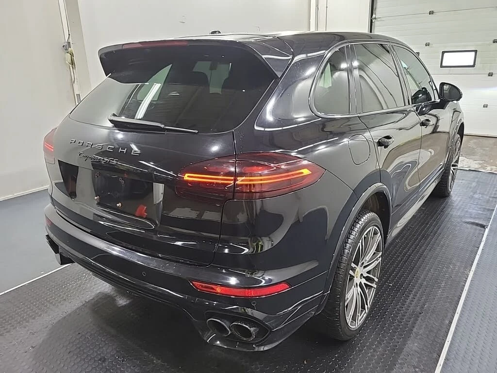 Porsche Cayenne GTS* PDK* FACELIFT* 360КАМЕРА* КЕЙЛЕС* , снимка 3 - Автомобили и джипове - 55575599