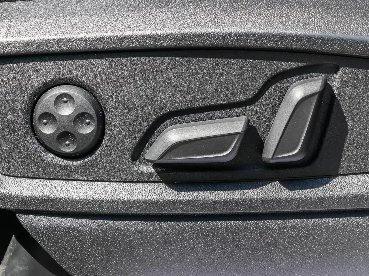Audi Q5, снимка 15 - Автомобили и джипове - 56227243