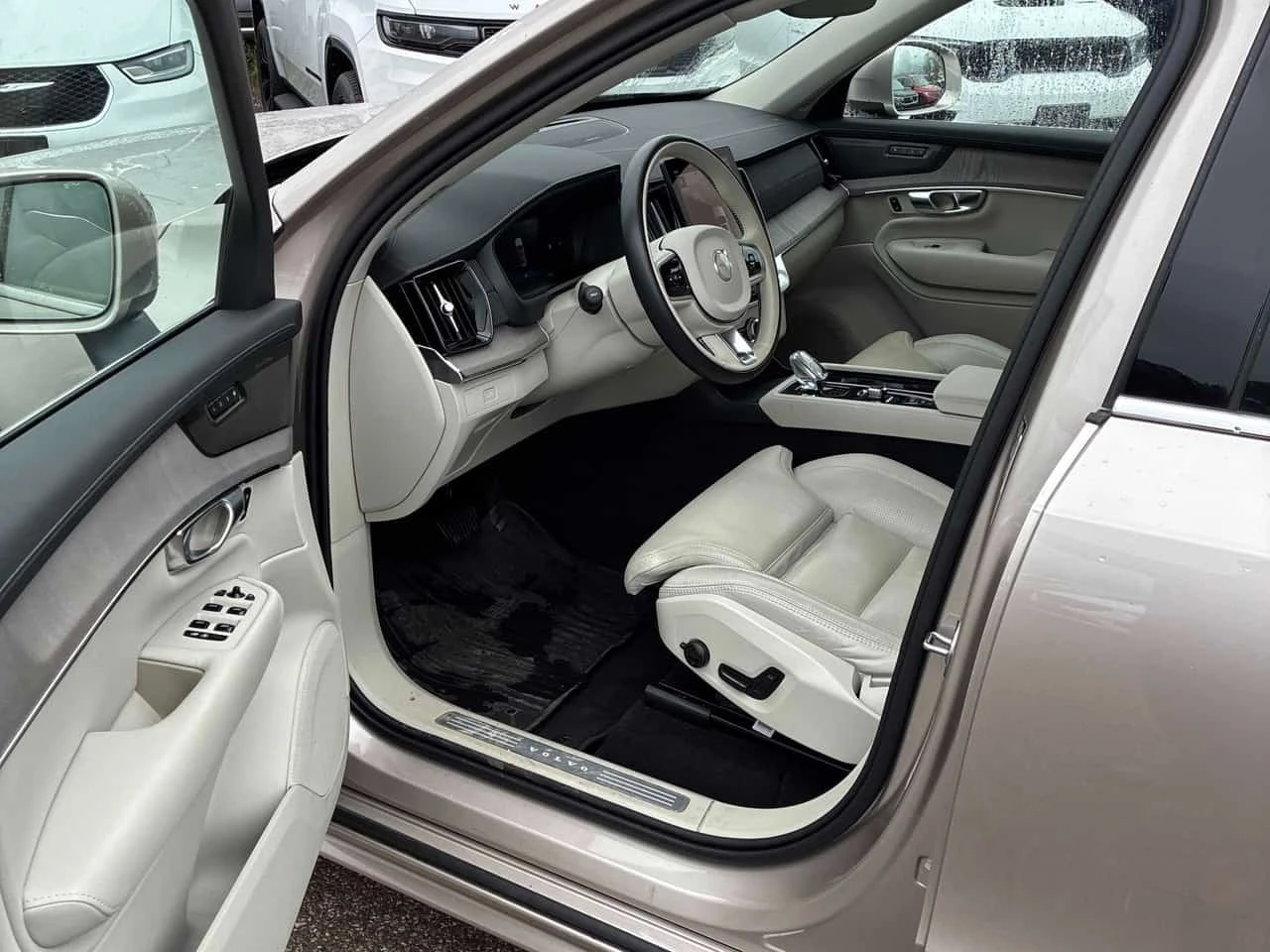 Volvo Xc90 Ultra Bright Theme / Carfax / ����������  | Mobile.bg � ����������� 5