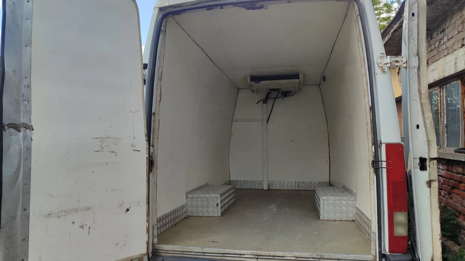 Iveco 35c13 Хладилен -20 C  , дв. гума - изображение 9