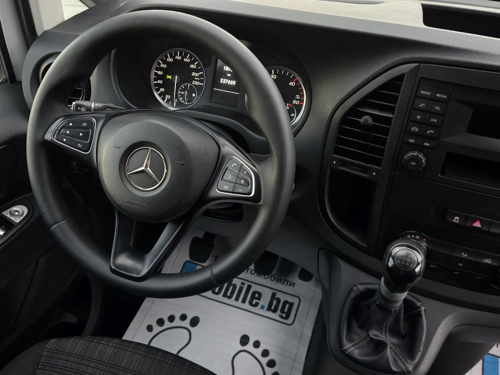 Mercedes-Benz Vito 114CDI/2+ 1/КЛИМАТИК, снимка 13 - Бусове и автобуси - 54543523
