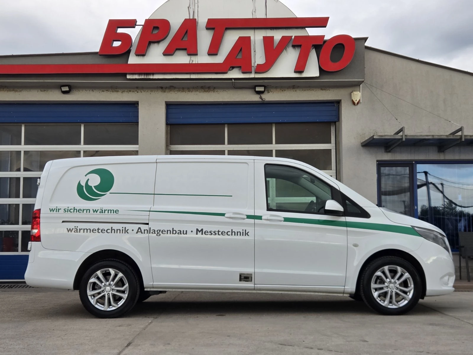Mercedes-Benz Vito 114CDI/2+ 1/КЛИМАТИК, снимка 5 - Бусове и автобуси - 54543523