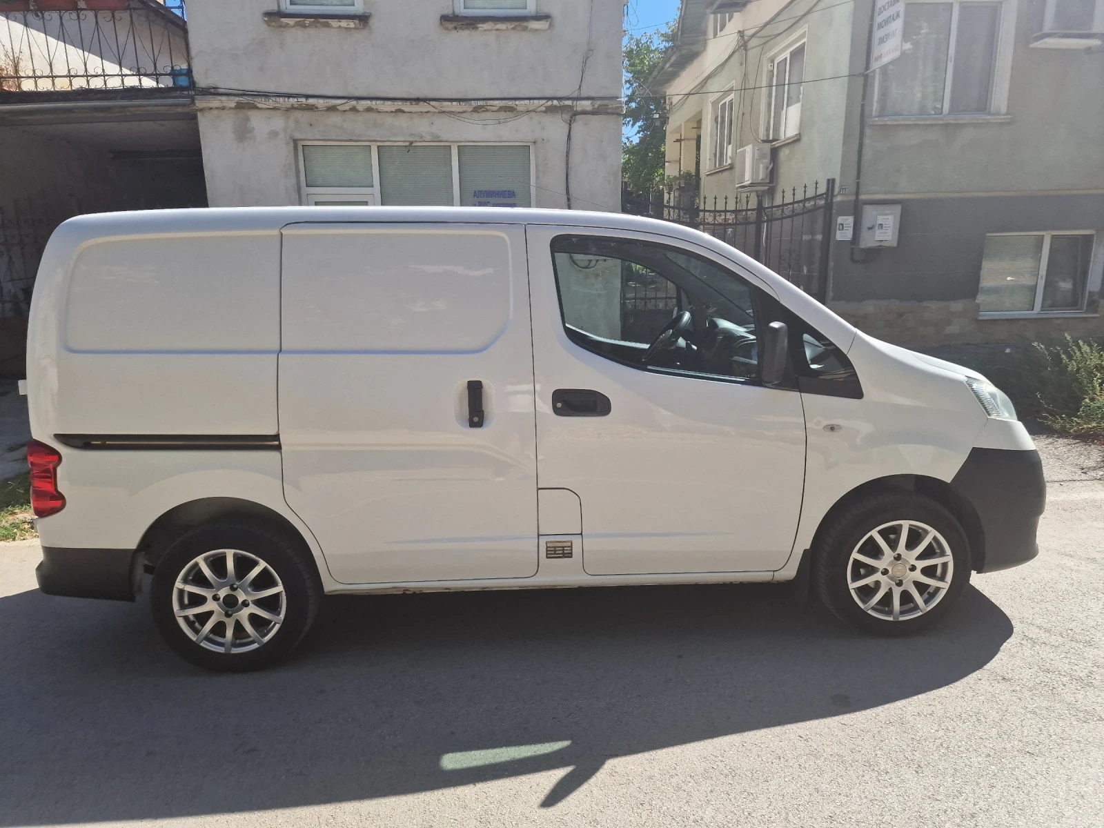 Nissan NV200 Газ , снимка 3 - Бусове и автобуси - 56233837