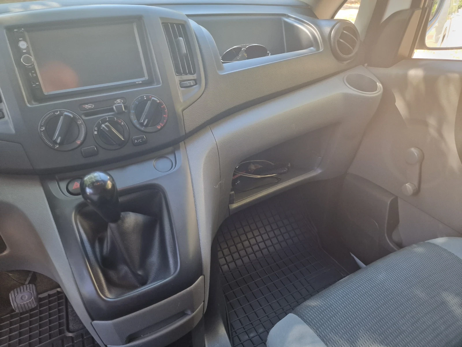 Nissan NV200 Газ , снимка 6 - Бусове и автобуси - 56233837