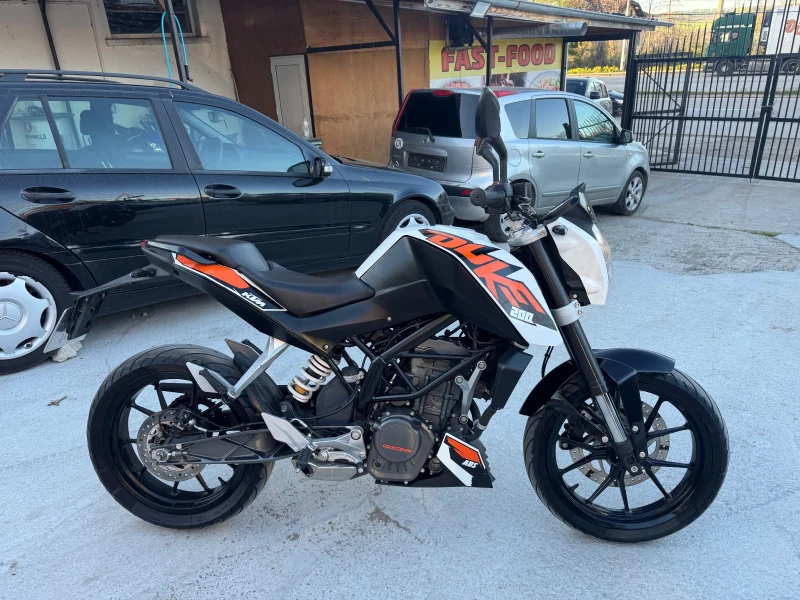 Ktm Duke Ктм 200 А2 Категория Швейцария КАТО ЧИСТО НОВ, снимка 9 - Мотоциклети и мототехника - 49882350