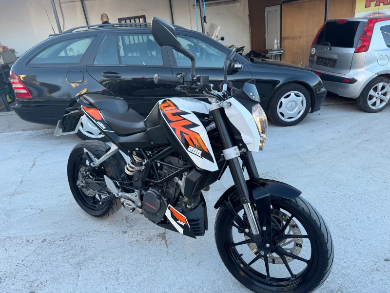 Ktm Duke Ктм 200 А2 Категория Швейцария КАТО ЧИСТО НОВ, снимка 6 - Мотоциклети и мототехника - 49882350