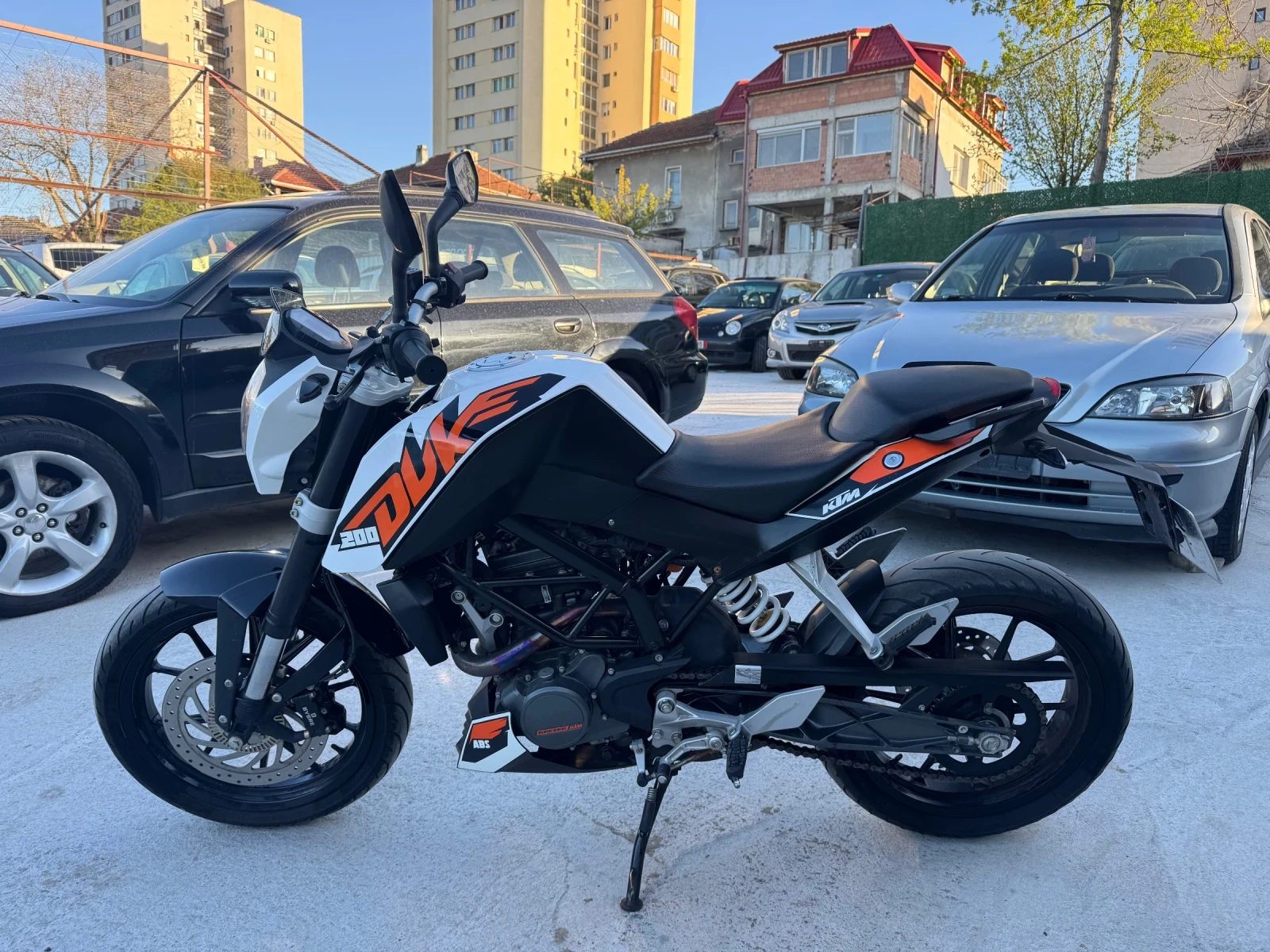 Ktm Duke Ктм 200 А2 Категория Швейцария КАТО ЧИСТО НОВ - изображение 3