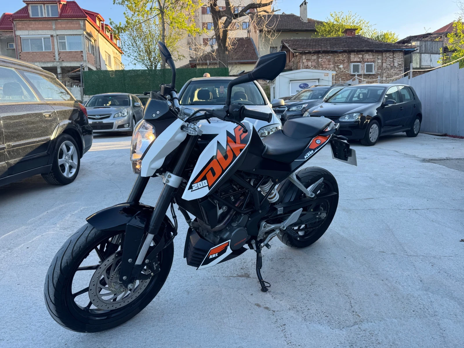 Ktm Duke Ктм 200 А2 Категория Швейцария КАТО ЧИСТО НОВ - изображение 2