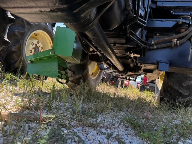 Трактор John Deere 5320 - изображение 3
