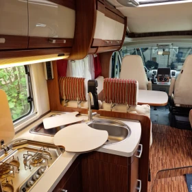 Кемпер HYMER / ERIBA T 664 SL , снимка 8