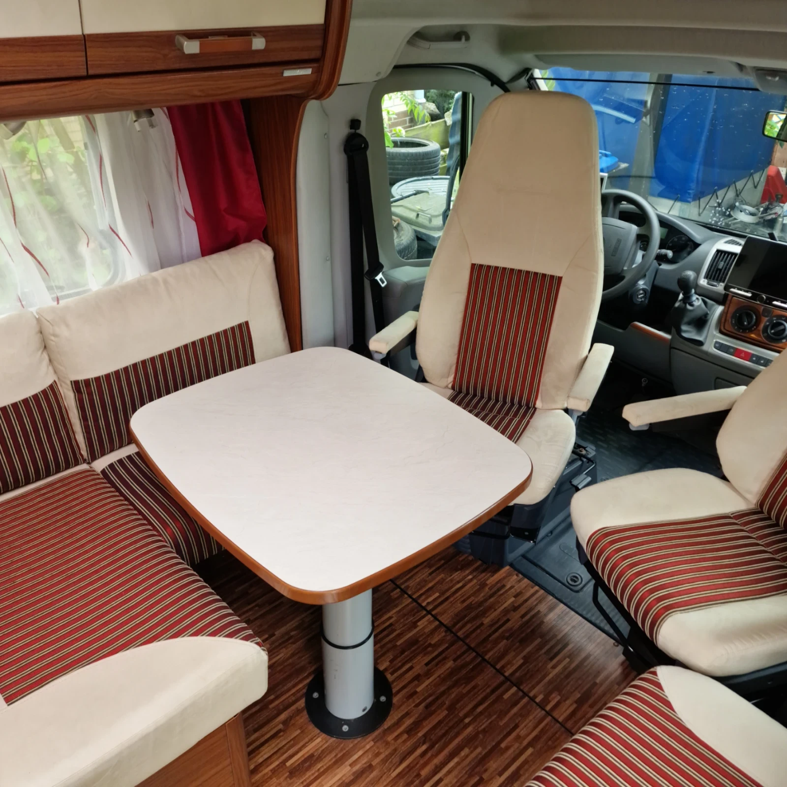 Кемпер HYMER / ERIBA T 664 SL , снимка 12 - Каравани и кемпери - 54440338