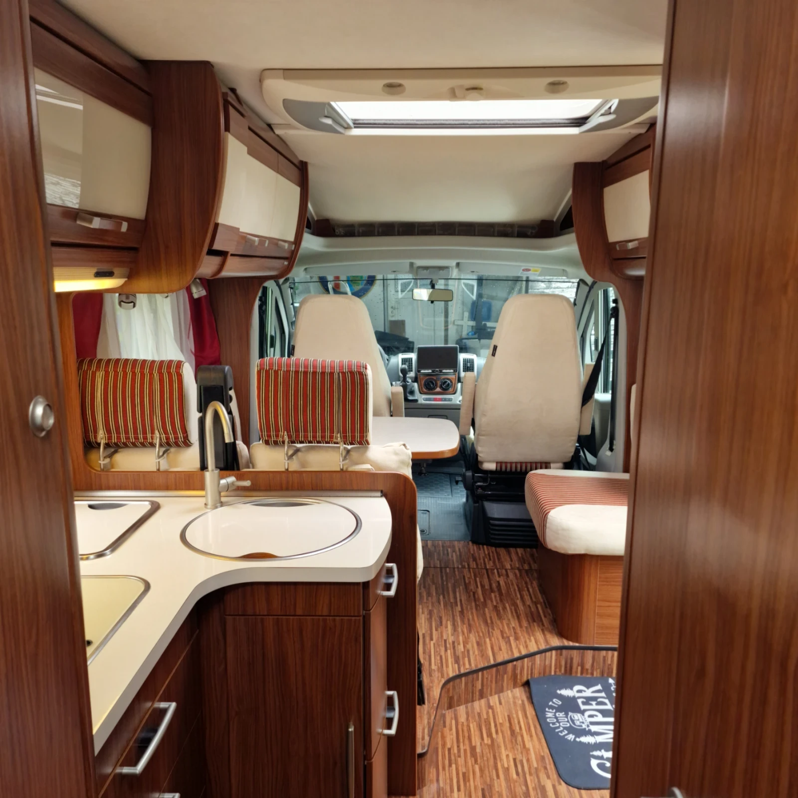 Кемпер HYMER / ERIBA T 664 SL , снимка 6 - Каравани и кемпери - 54440338