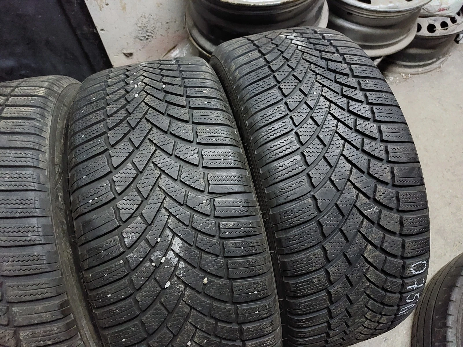 ���� 235/45R18 | Mobile.bg � ����������� 3