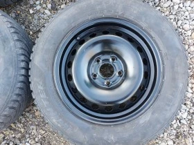 Гуми с джанти Pirelli 195/65R15, снимка 2 - Гуми и джанти - 39149656