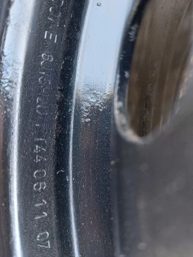 Гуми с джанти Pirelli 195/65R15, снимка 6 - Гуми и джанти - 39149656