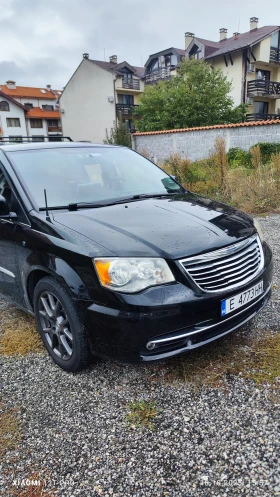 Chrysler Town and Country, снимка 1
