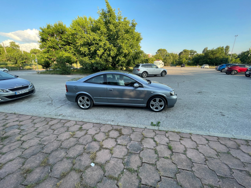 Opel Astra 2.2 16v, снимка 17 - Автомобили и джипове - 45983398