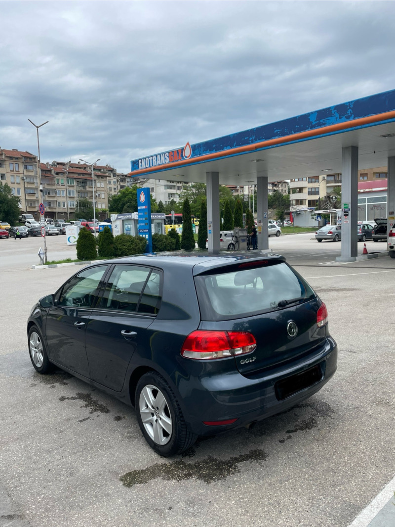 VW Golf 2.0TDI, снимка 5 - Автомобили и джипове - 46409331