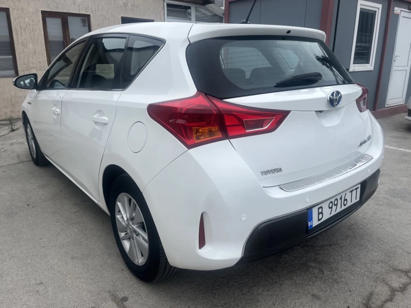 Toyota Auris, снимка 5 - Автомобили и джипове - 47217602