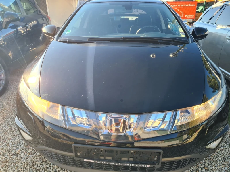 Honda Civic 1, 8 , снимка 1 - Автомобили и джипове - 47369241