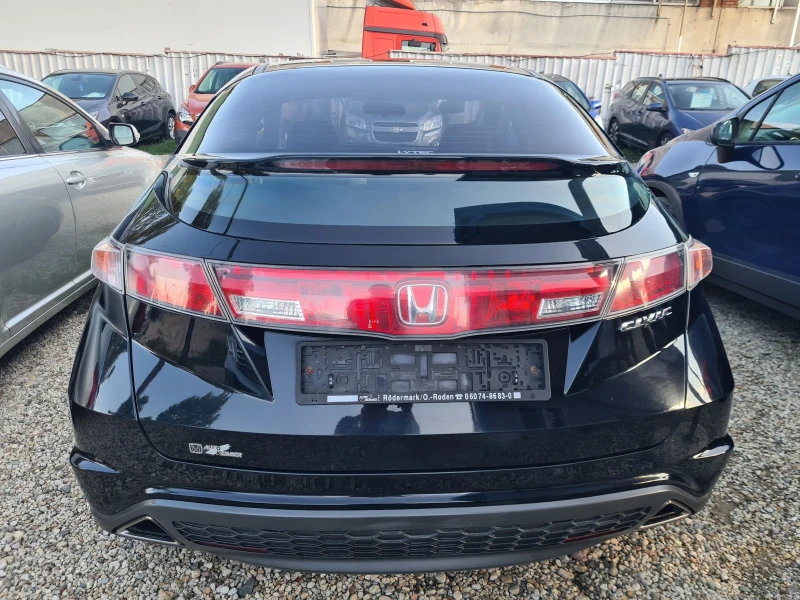 Honda Civic 1, 8 , снимка 6 - Автомобили и джипове - 47369241