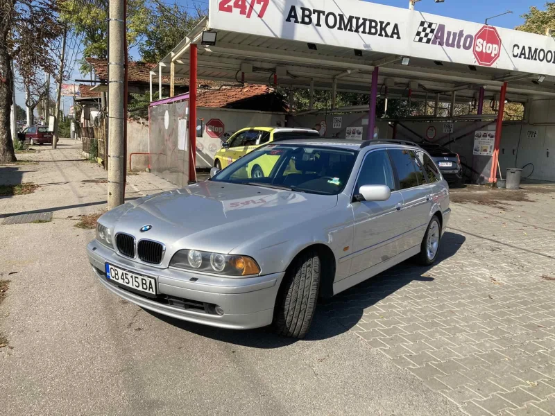 BMW 520 Комби , снимка 1 - Автомобили и джипове - 47583730