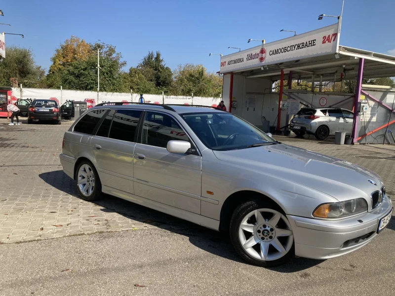 BMW 520 Комби , снимка 7 - Автомобили и джипове - 47583730