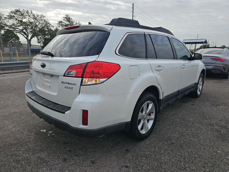 Subaru Outback 2014 Subaru Outback 2.5i Limited, снимка 4 - Автомобили и джипове - 48001237