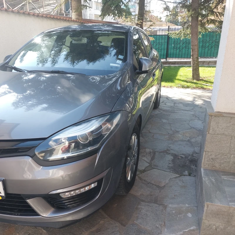 Renault Megane, снимка 1 - Автомобили и джипове - 49365602